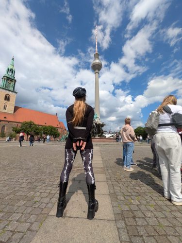 PXL 20250530 125432098